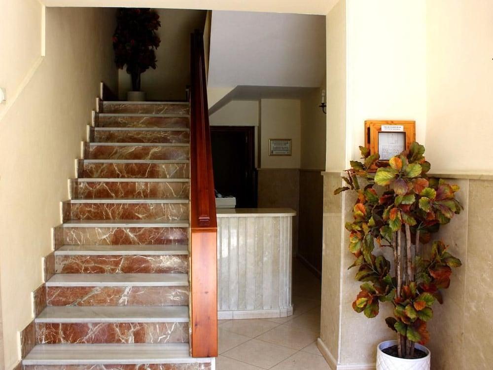 Hostal Paris La Linea de la Concepcion Exterior photo